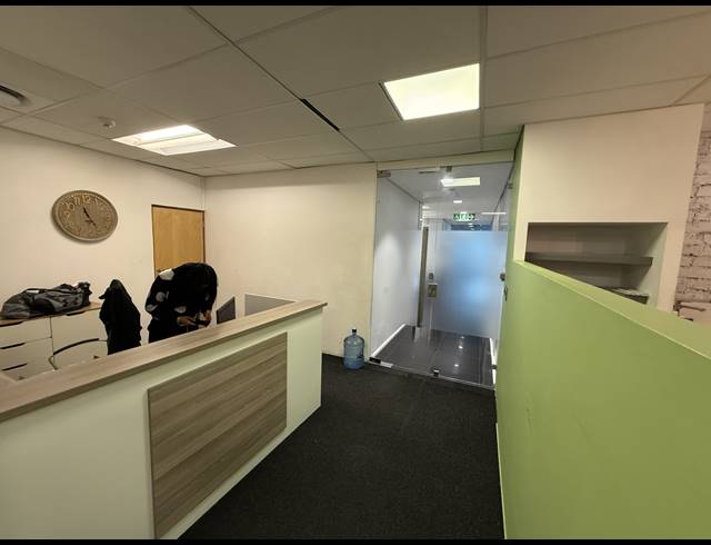 411M² OFFICE TO LET IN FORESHORE